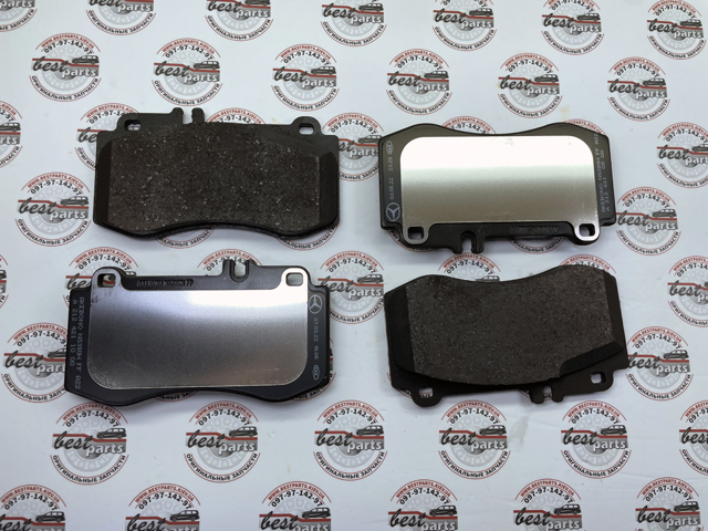 Тормозні колодки Mercedes A0004208204