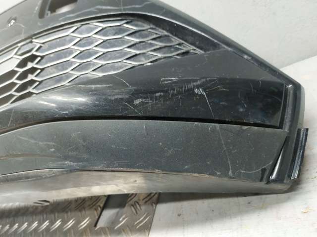 Решітка переднього бампера, нижня 53102YP030 Toyota