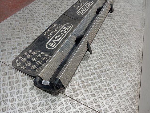 Задній бампер 500356844 Iveco