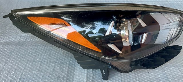 Фара комбінована, передня Hyundai/Kia 92102G5540