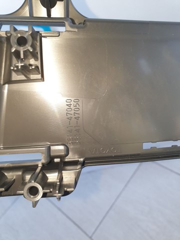Решітка Toyota 5314147040