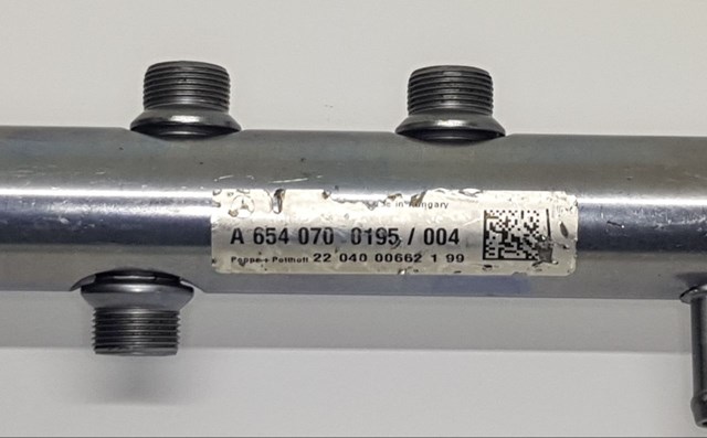 Паливна рампа Mercedes A6540700195