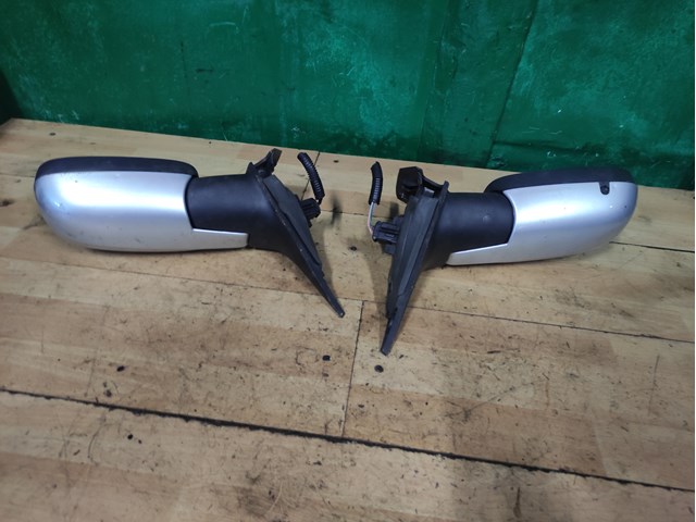 Ліве бічне дзеркало Polcar 6071515E ціна, від 62.02 USD
