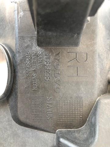 Купити 31383238 Volvo Кронштейн бампера переднього, правий