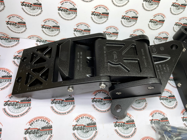  Land Rover VPLKP0499 ціна, від 458.33 USD