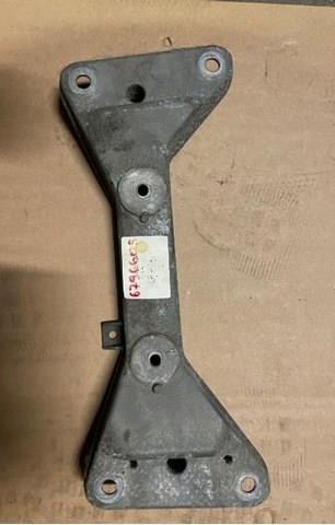 Балка кріплення коробки передач BMW 22316796605