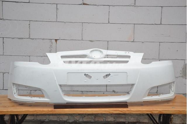 Передній бампер 5211902510 Toyota