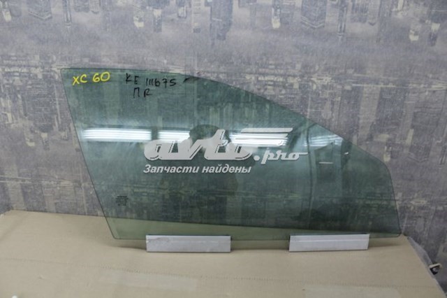 Скло передніх дверей, правих Volvo 306743139