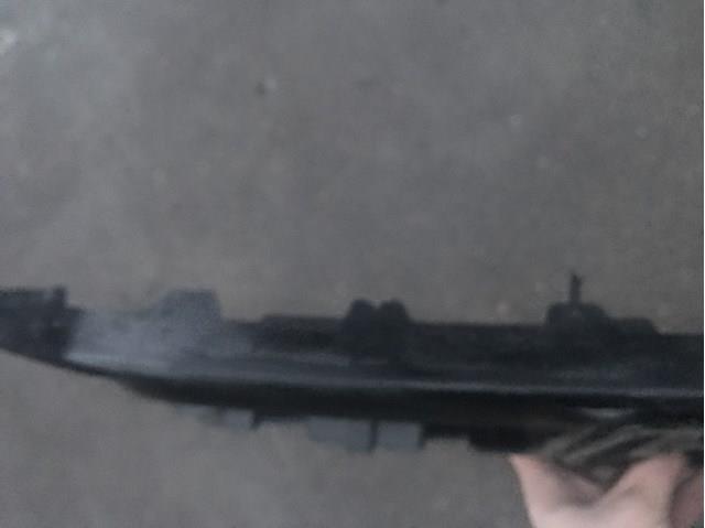71121TARG00 Honda Решітка радіатора