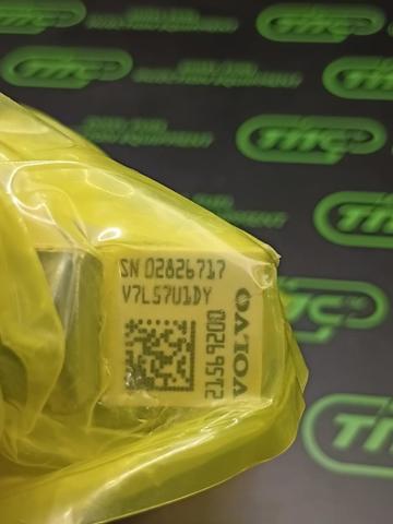 Купити 21569200 Volvo Форсунка дизельна в зборі, розпилювач + тримач