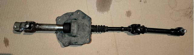 564004H000 Hyundai/Kia Вал рульової колонки, нижній