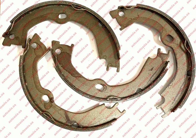 Колодки стоянкового гальма Chery M113502210