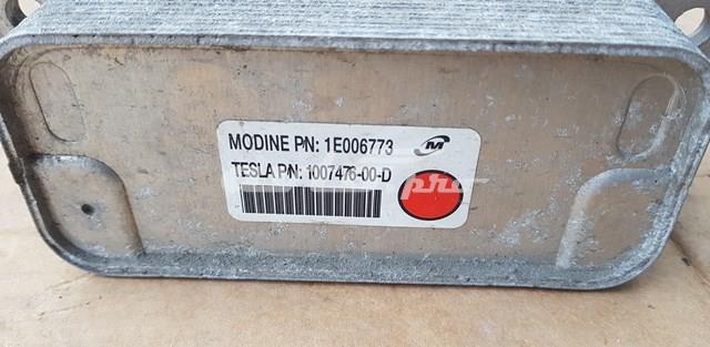 100747600D Tesla 