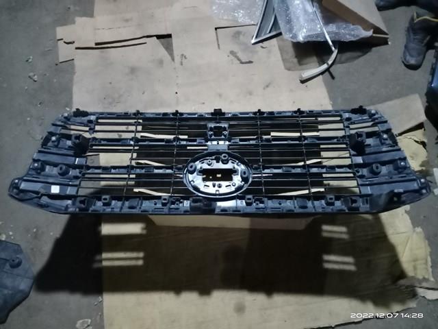 Облицювання радіатора Toyota 5310160L50 ціна, від 180.94 USD
