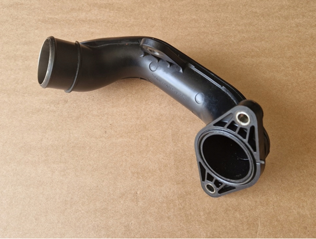 Купити SH0113332 Mazda Шланг/патрубок интеркуллера