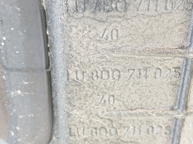  8D0711025 VAG
