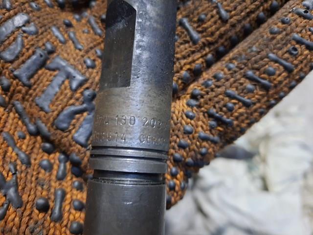 Купити 074130203A VAG Форсунка дизельна в зборі, розпилювач + тримач