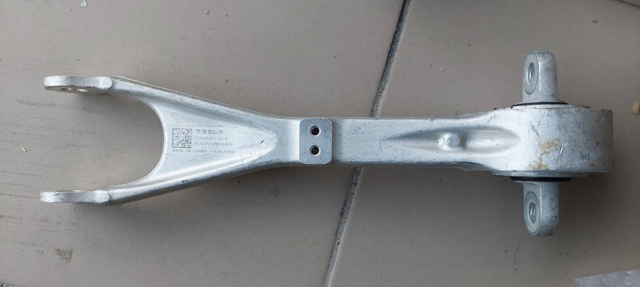 Купити 142042100G Tesla 