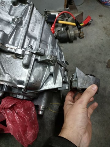 112098000J Tesla 