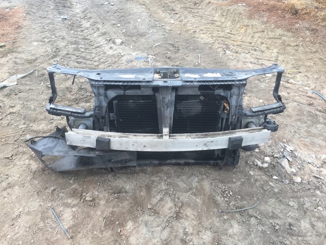 Шина бампера переднього VAG 8V4807109C ціна, від 162.30 USD