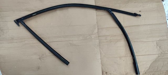 22330211 BMW 