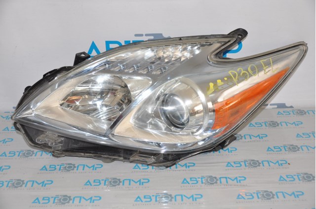 Фара ліва 8117021130 Toyota