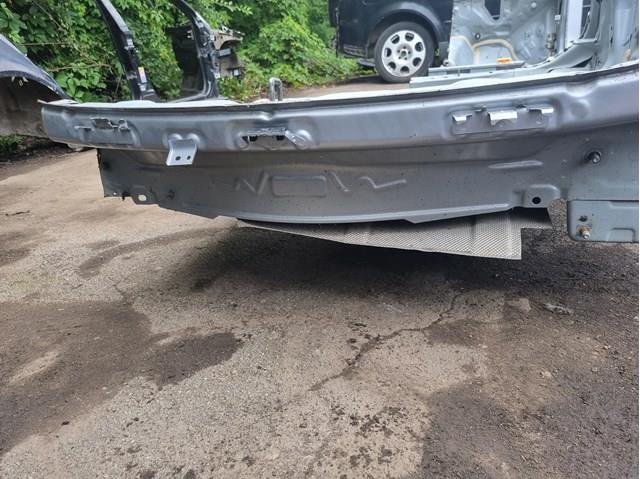 KBYW53750 Mazda Днище багажника / ніша запасного колеса