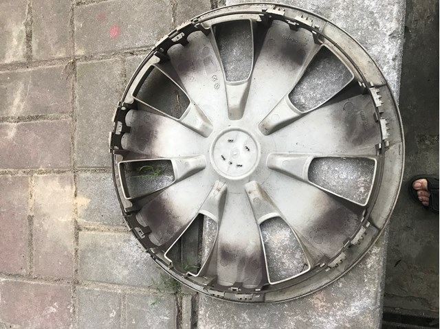 Ковпаки на диски Toyota 4260202330 ціна, від 19.00 USD