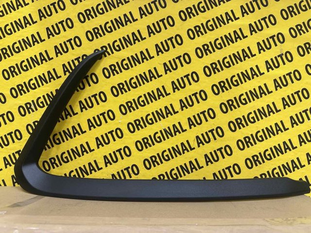 Купити TK4850120A Mazda Молдинг переднього бампера, правий