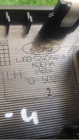 Накладка кнопки склопід'ємника заднього лівого Ford LJ6Z14525AB