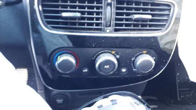 Блок управління кондиціонером 272705324R Renault (RVI)