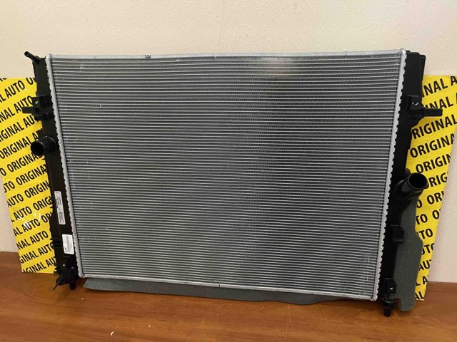 Купити PX8E15200A Mazda Радіатор двигуна