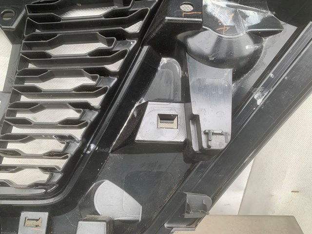 Купити 623106FR0C Nissan/Infiniti Захисна решітка радіатора