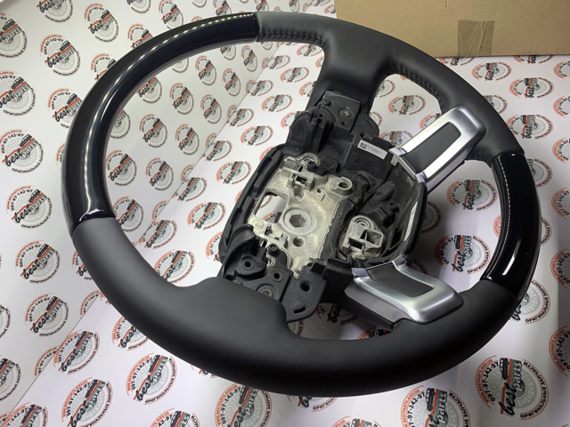 Рульове колесо Land Rover LR035883 ціна, від 316.67 USD