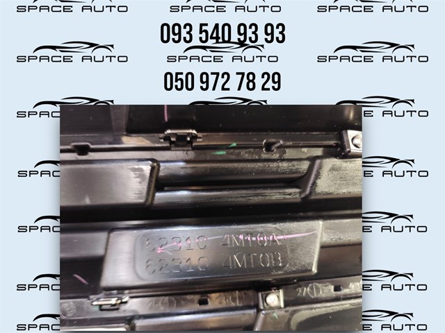 Решітка радіатора 623104MT0A Nissan/Infiniti