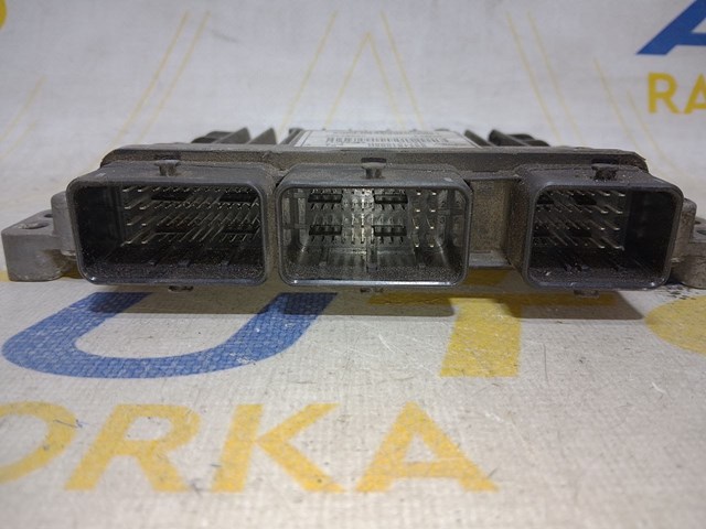 Електронний блок керування двигуном 237101989R Renault (RVI)