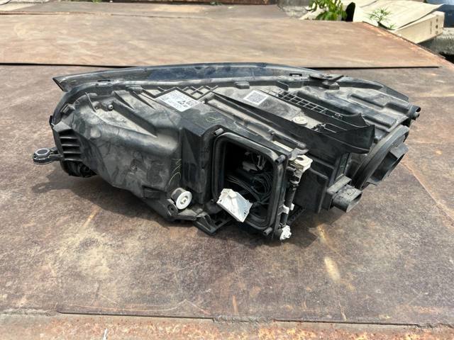 Фара права A1679064204 Mercedes