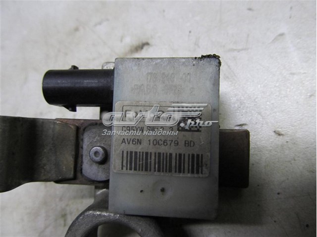  Ford AV6N10C679BD ціна, від 15.48 USD