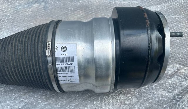 Амортизатора передній лівий A2223202313 Mercedes