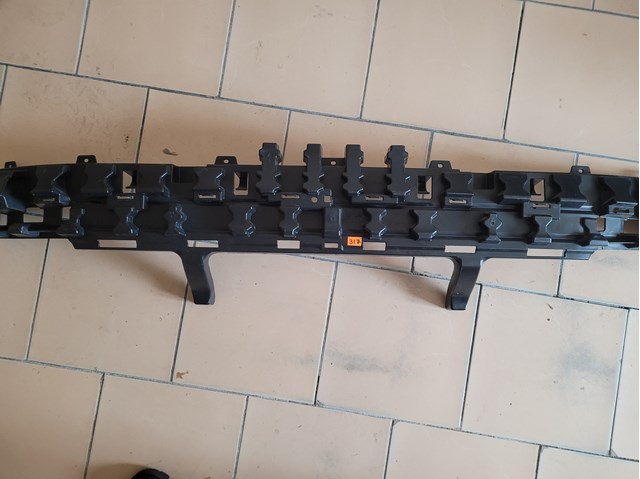 DS7317E899 Ford 