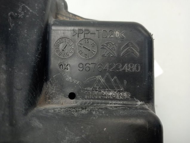 Корпус повітряного фільтра Peugeot/Citroen 9676423480 ціна, від 52.69 USD