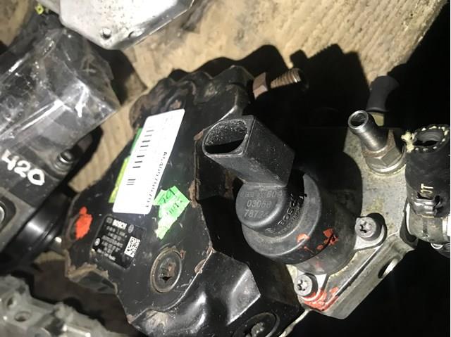 Регулятор тиску палива Bosch 0928400609