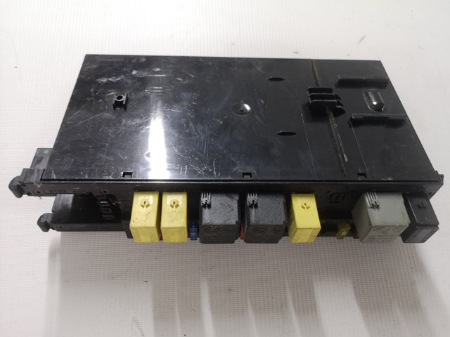 Купити A2115452101 Mercedes 