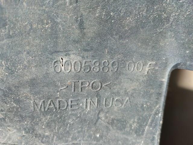 600588900F Tesla 