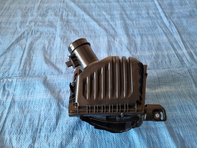 Корпус фільтра 8513916 BMW