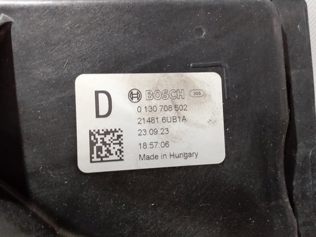 Купити 214816UB1A Nissan/Infiniti Дифузор радіатора охолодження, в зборі з двигуном і крильчаткою