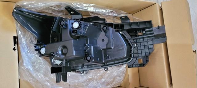 Фара Mazda TM52510L0B