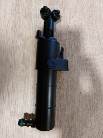 Форсунка омивача фари передньої, лівою Signeda PBZWG029R ціна, від 21.83 USD