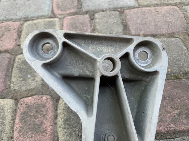 Купити 22316796605 BMW Кріплення трансмісії