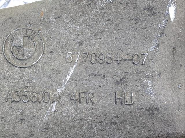 33326770954 BMW Балансир задній нижній, правий